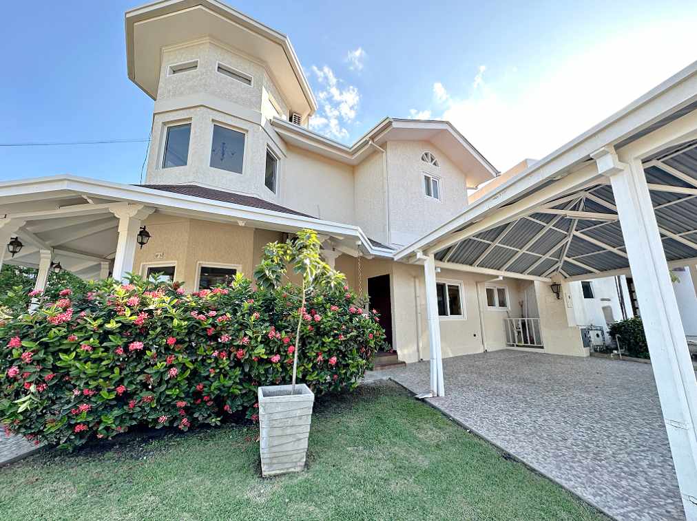 Casa 6to Anillo, Zona Norte, Urbanización Ciudad Jardín, calle Los Tulipanes Foto 2