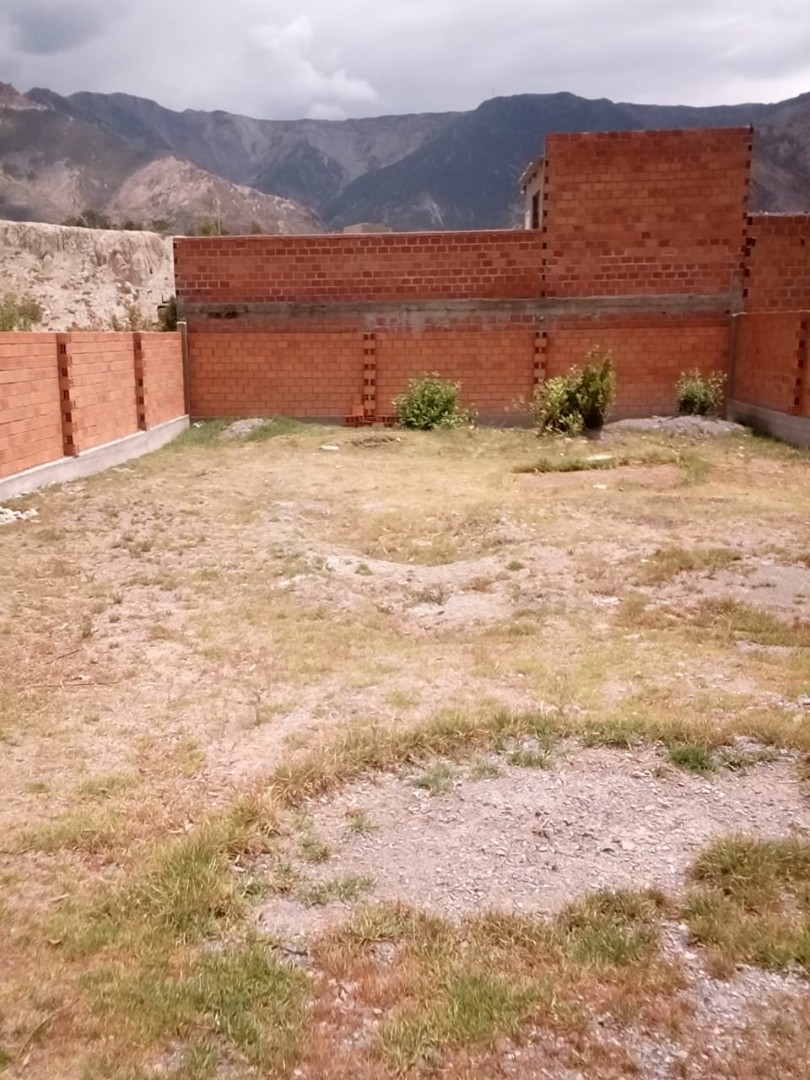 Terreno en VentaEx Fundo Avircato , Cantón Mecapaca, Urbanización “Villa Linda” Foto 6