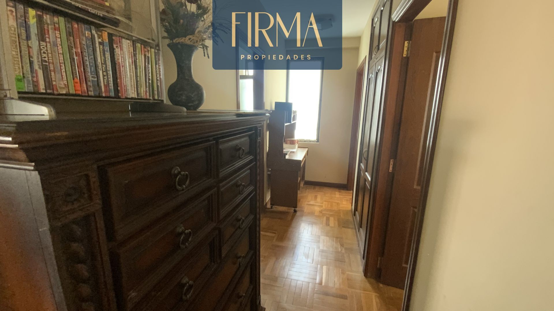 Departamento en VentaLOS PINOS 3 dormitorios 4 baños 1 parqueos Foto 7