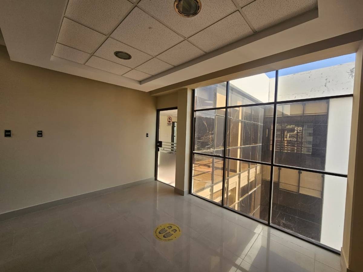 Edificio en San Miguel en La Paz 36 dormitorios 21 baños 7 parqueos Foto 5