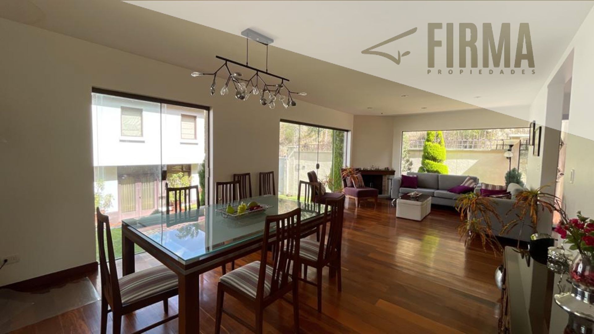 Casa en Koani en La Paz 3 dormitorios 4 baños 2 parqueos Foto 3