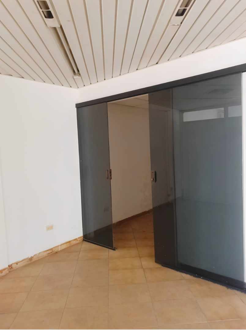 Edificio en VentaEDIFICIO EN VENTA – ATRÁS DE LA CATEDRAL (24 de Septiembre) 10 dormitorios 5 baños  Foto 22