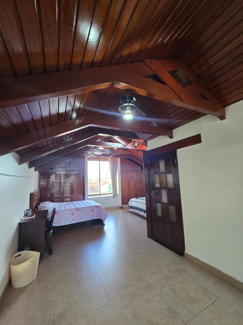 Casa en Venta⭐ CASA EN AVENIDA PRINCIPAL AV. RÍO GRANDE CON GRAN TERRENO, 5 SUITES Y GARAJE MÚLTIPLE Foto 24