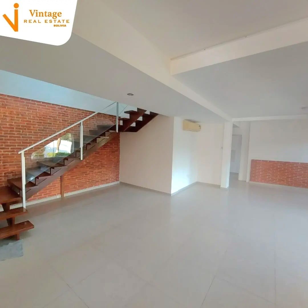 Casa en Urubó en Santa Cruz de la Sierra 6 dormitorios 5 baños 3 parqueos Foto 11