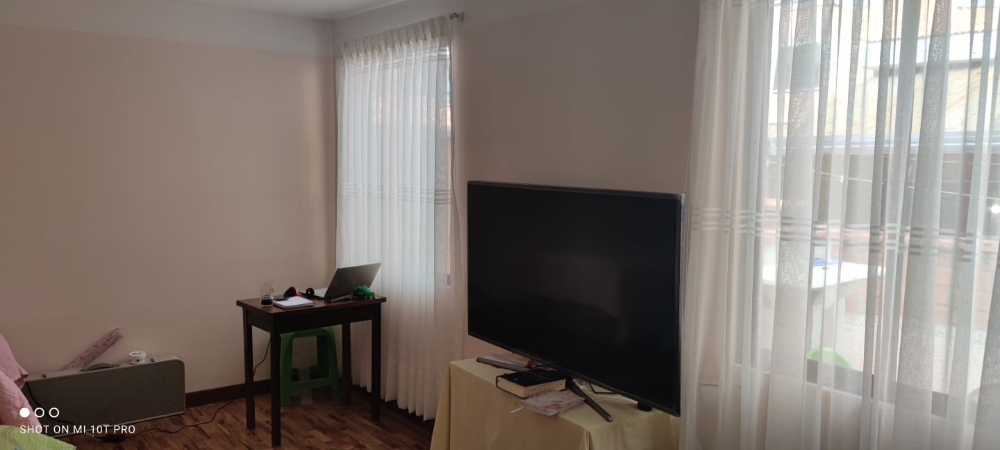 Casa en San Pedro en La Paz 4 dormitorios 2 baños  Foto 5