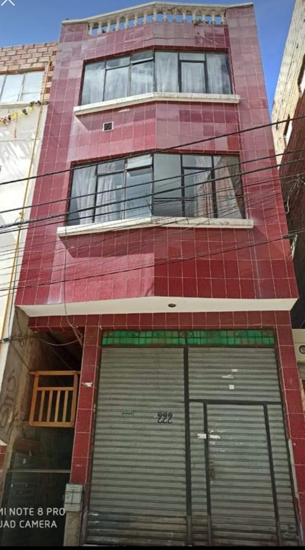 Casa en Tembladerani en La Paz 8 dormitorios 2 baños 1 parqueos Foto 2