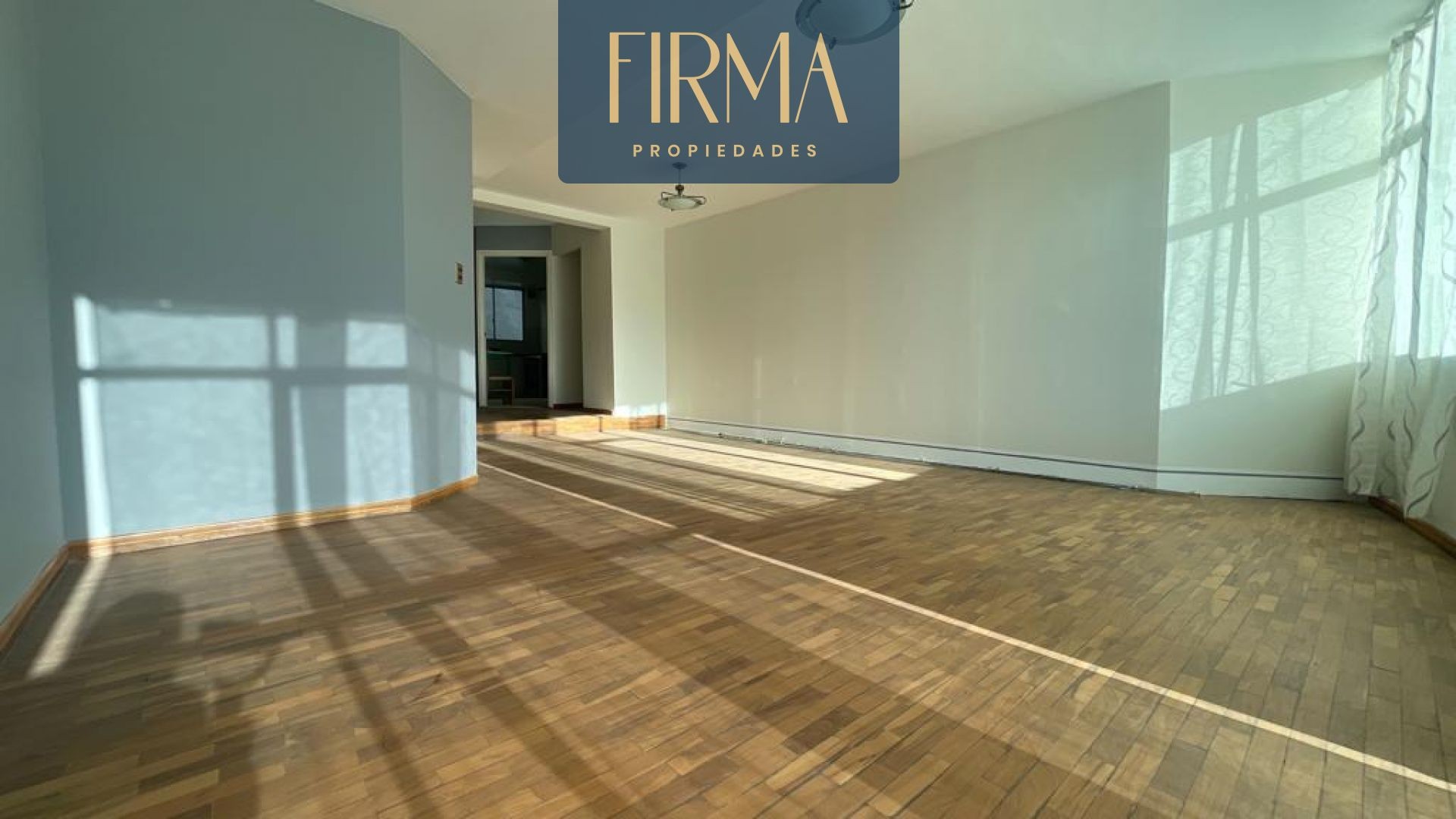 Departamento en VentaDEPARTAMENTO EN VENTA EN IRPAVI 3 dormitorios 4 baños 2 parqueos Foto 2