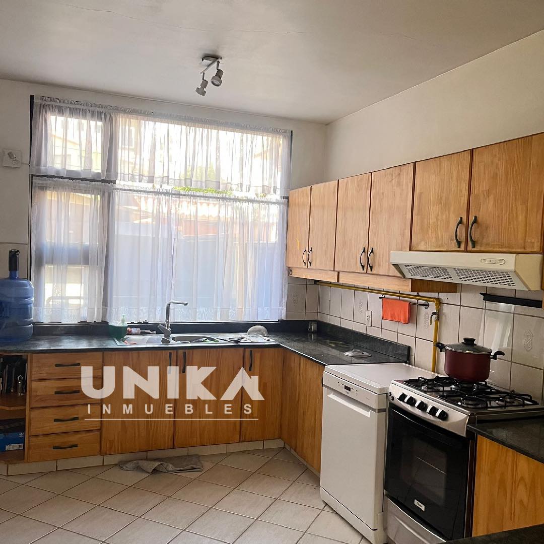Casa en Alquiler☀️🏡 LINDA Y SOLEADA CASA EN ALQUILER EN ACHUMANI 4 dormitorios 5 baños 3 parqueos Foto 7