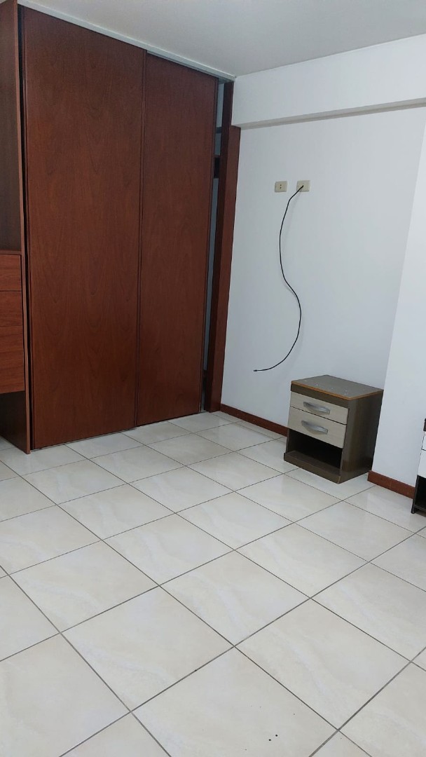 Departamento en Entre 2do y 3er anillo Oeste en Santa Cruz de la Sierra 1 dormitorios 1 baños  Foto 3