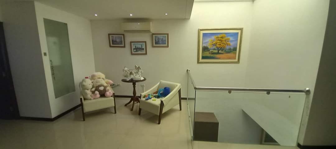 Casa en AnticréticoZona Norte,  Entre 2do y 3er Anillo Alemana  Foto 10