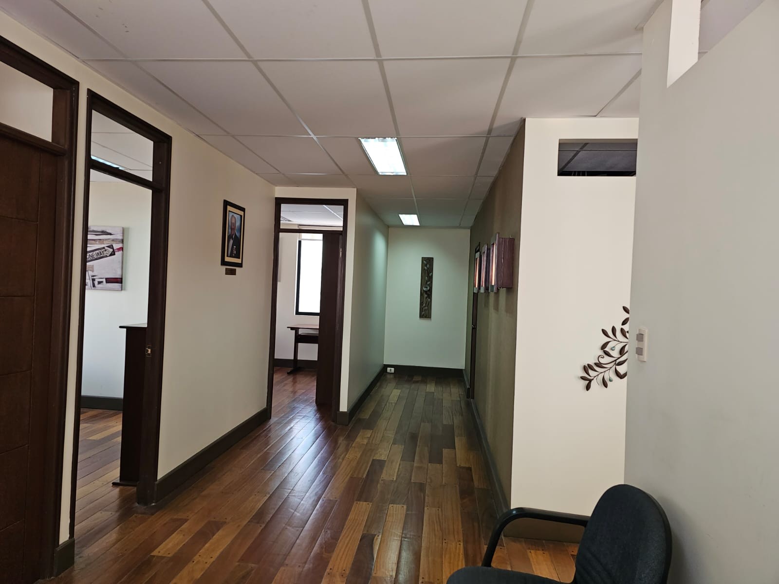 Oficina en VentaCalacoto, cerca de la calle 8  5 dormitorios 1 baños  Foto 11