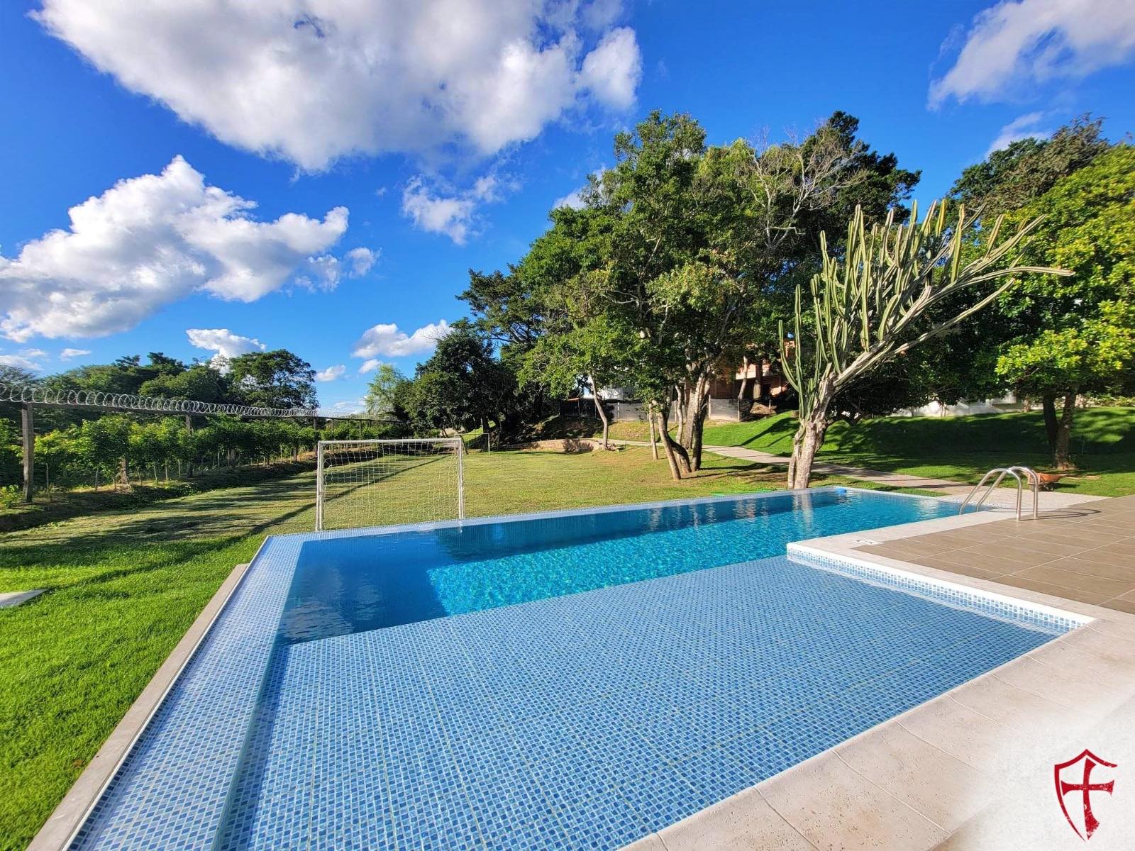 Casa en VentaUrubo  3 dormitorios 3 baños 2 parqueos Foto 2