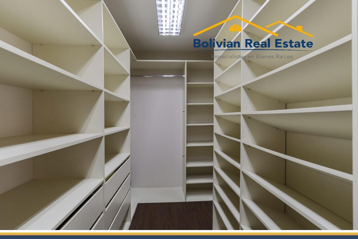 En Alquiler a $us 1,800 Foto 13