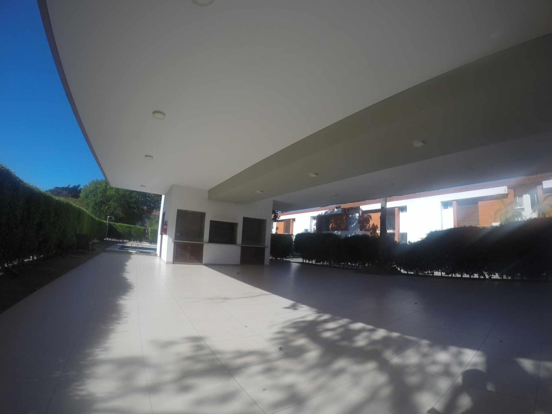 Casa en Entre 4to y 5to anillo Norte en Santa Cruz de la Sierra 3 dormitorios 4 baños 2 parqueos Foto 18