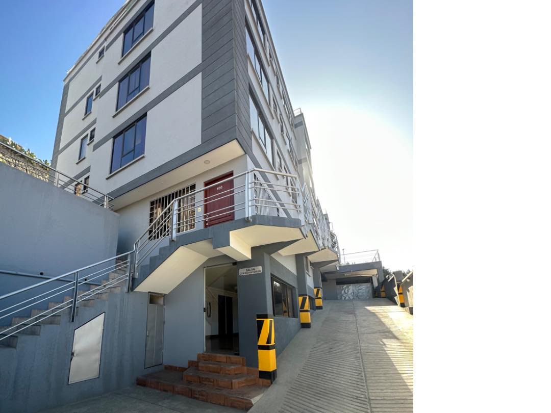 Departamento en VentaDEPARTAMENTO EN VENTA!! Obrajes avenida costanera a una cuadra del cementerio jardín  2 dormitorios 2 baños 1 parqueos Foto 24