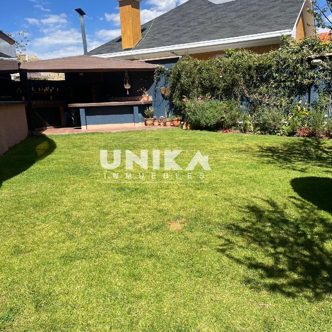 Casa en Alquiler☀️🏡 LINDA Y SOLEADA CASA EN ALQUILER EN ACHUMANI 4 dormitorios 5 baños 3 parqueos Foto 1