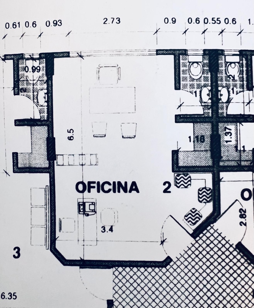 Oficina en Queru Queru en Cochabamba 1 dormitorios 1 baños  Foto 2