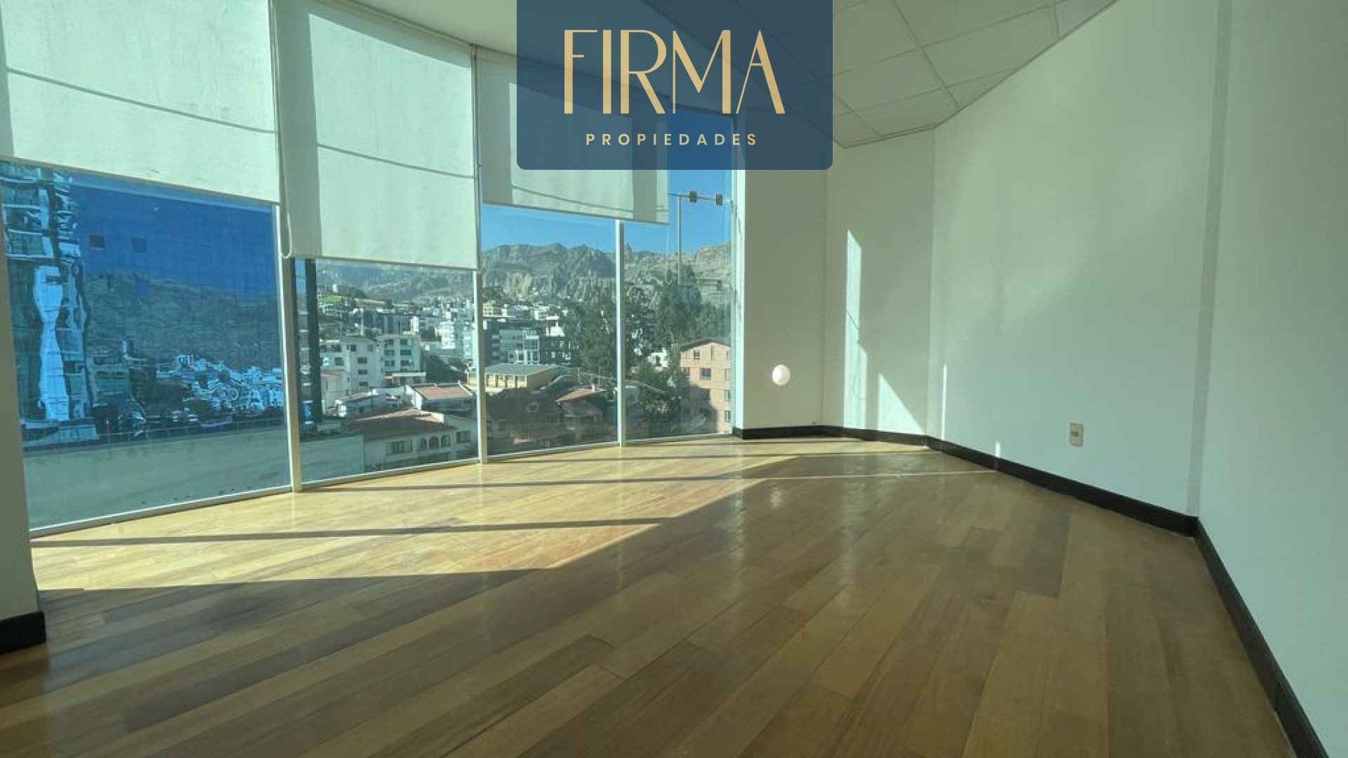 Oficina en AlquilerOFICINA EN ALQUILER EN CALACOTO 3 dormitorios 1 baños 1 parqueos Foto 4