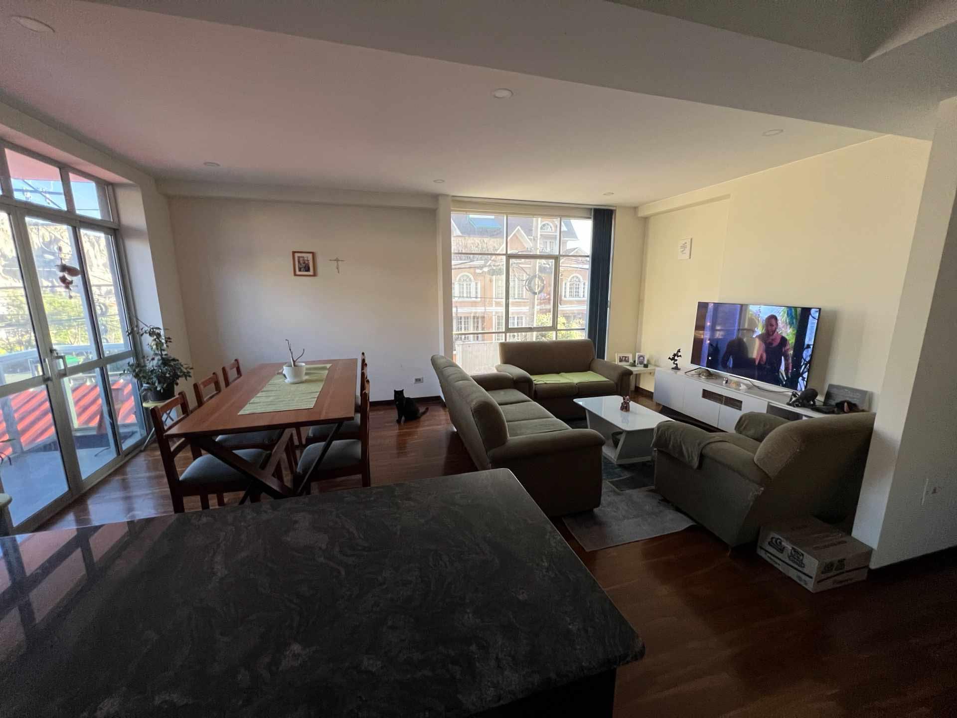 Departamento en AlquilerCalle H esq. Av. Costanera No10 Foto 4