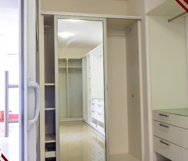 Departamento en Las Palmas en Santa Cruz de la Sierra 3 dormitorios 4 baños 2 parqueos Foto 9
