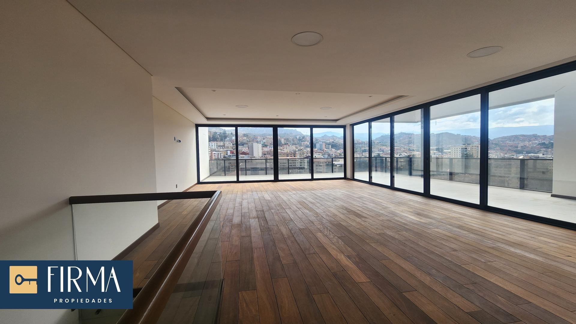 Departamento en Obrajes en La Paz 3 dormitorios 4 baños 1 parqueos Foto 17