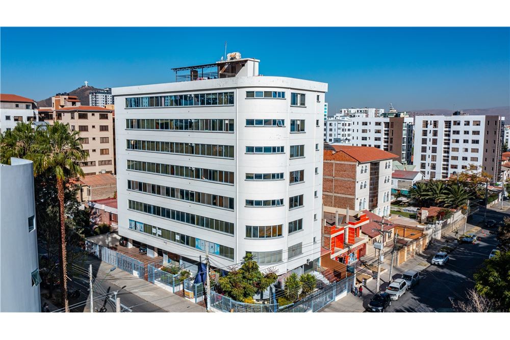 Departamento en VentaEDIFICIO TARIJA, CALLE TUPAC AMARU- ZONA CALA CALA 3 dormitorios 4 baños 1 parqueos Foto 27