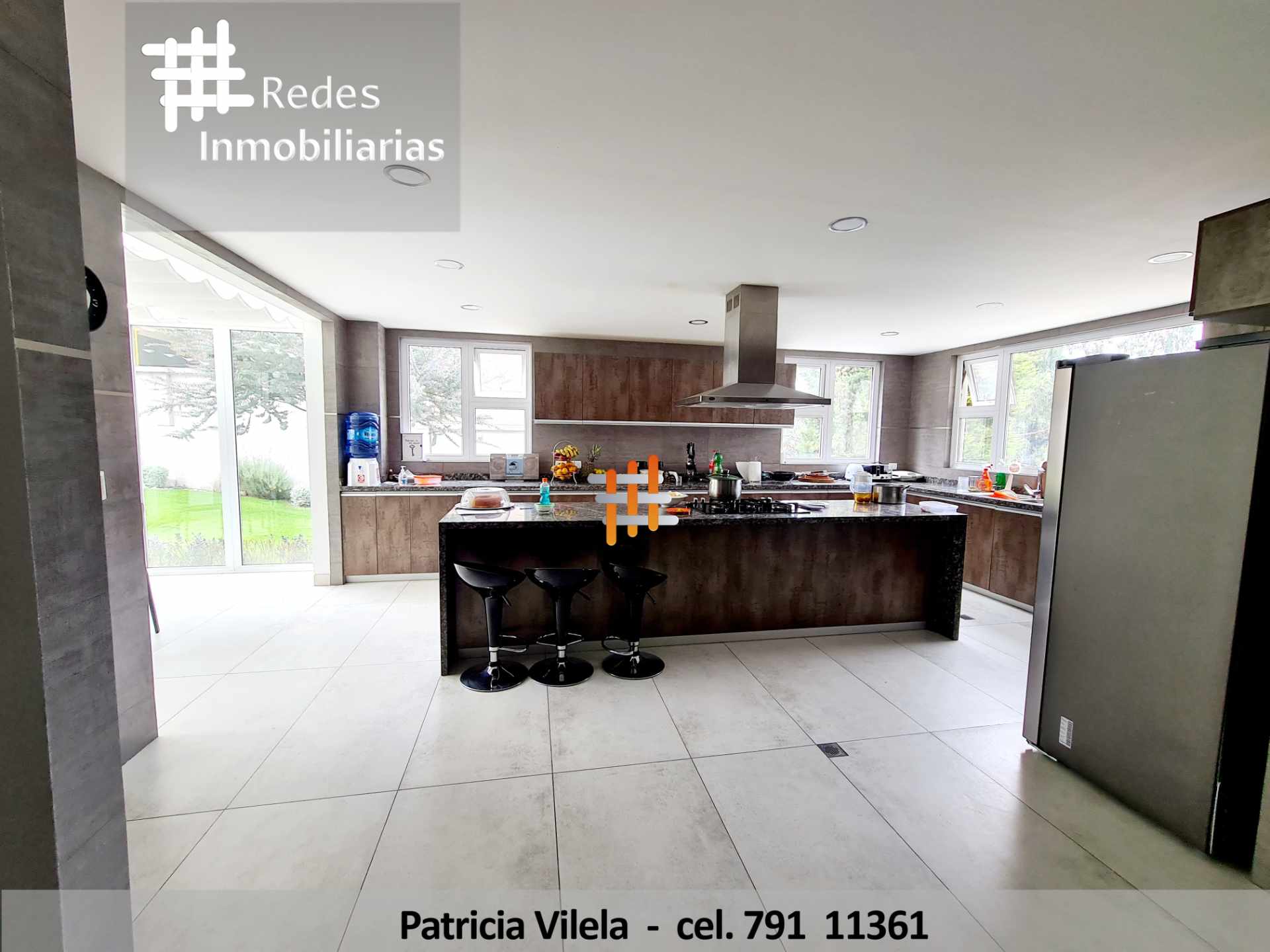 Casa en VentaHERMOSA RESIDENCIA MINIMALISTA SUPER MODERNA DE LUJO URBANIZACIÓN PRIVADA SAN ALBERTO CUANTA CON PISCINA Y WALLY Foto 6