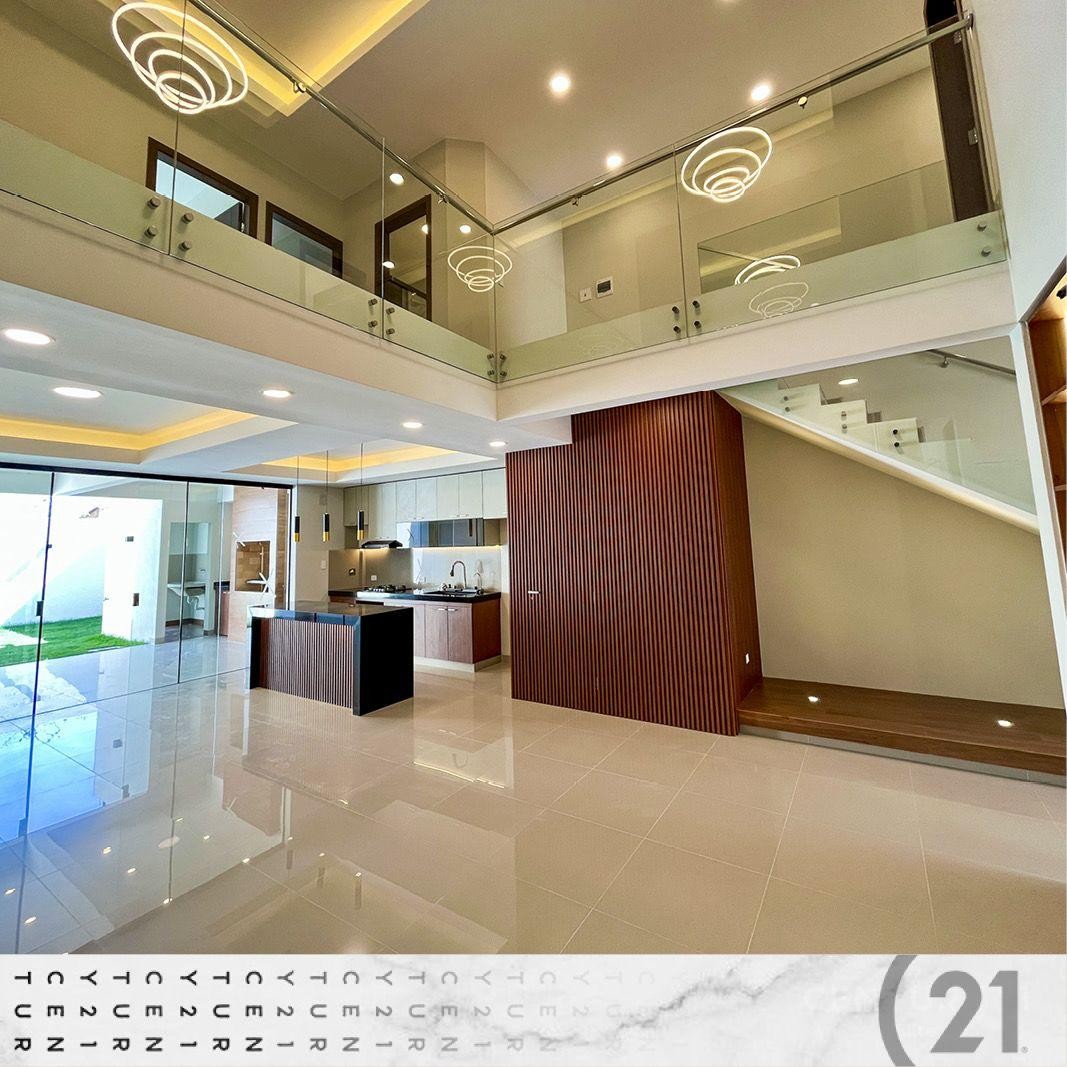 Casa en VentaCasa a estrenar en venta (Av. Alemana 7mo. anillo) 4 dormitorios 3 baños 2 parqueos Foto 1