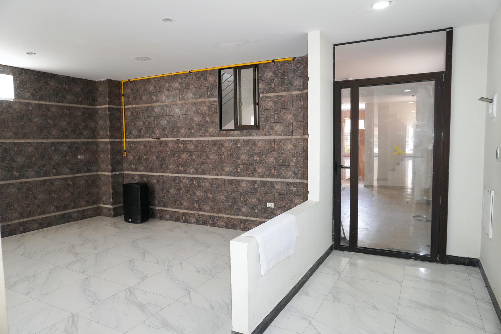 Local comercial en Sudoeste en Cochabamba  1 baños  Foto 6