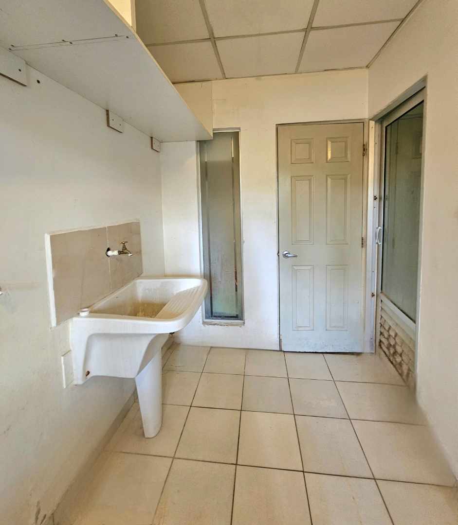 Departamento en Entre 1er y 2do anillo Sur en Santa Cruz de la Sierra 2 dormitorios 2 baños 1 parqueos Foto 13
