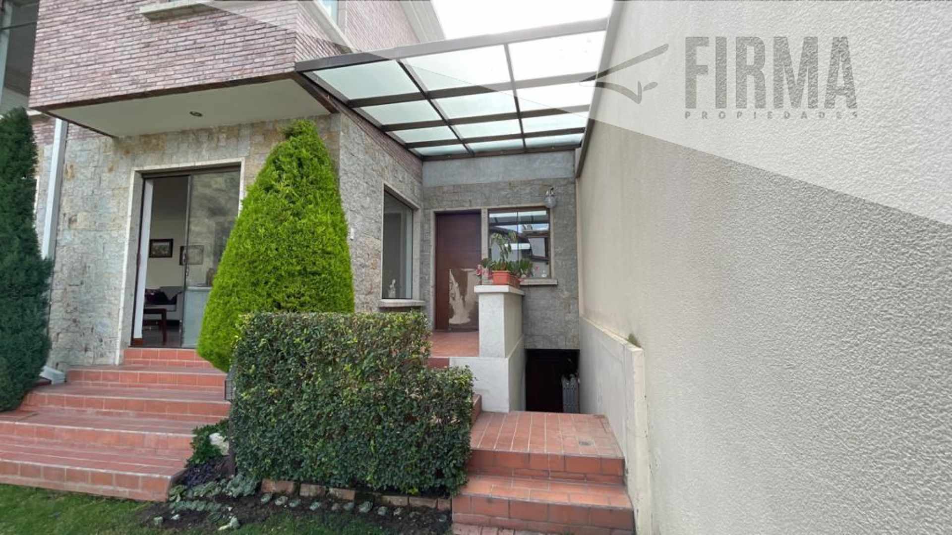 Casa en Koani en La Paz 3 dormitorios 4 baños 2 parqueos Foto 11