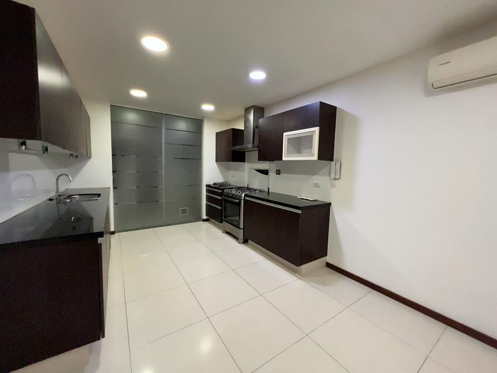 Casa en AlquilerCONDOMINIO LOS BATOS DEL URUBO 3 dormitorios 5 baños 2 parqueos Foto 16