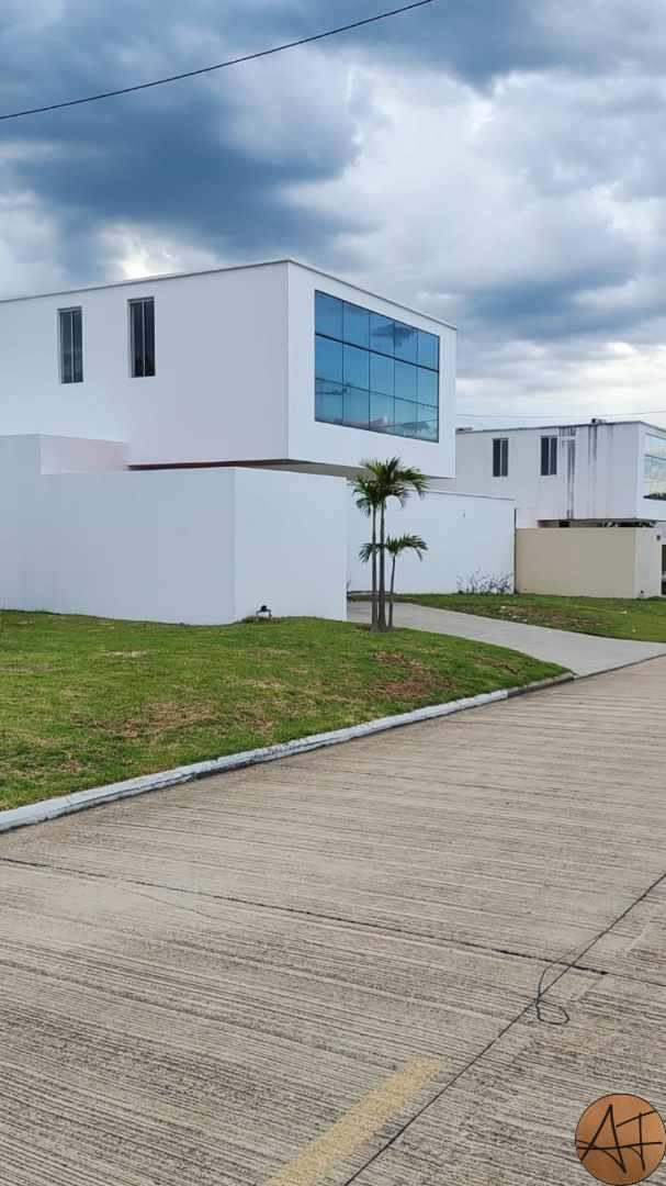 Casa en VentaCondominio Lomas del Urubó Sur Foto 1