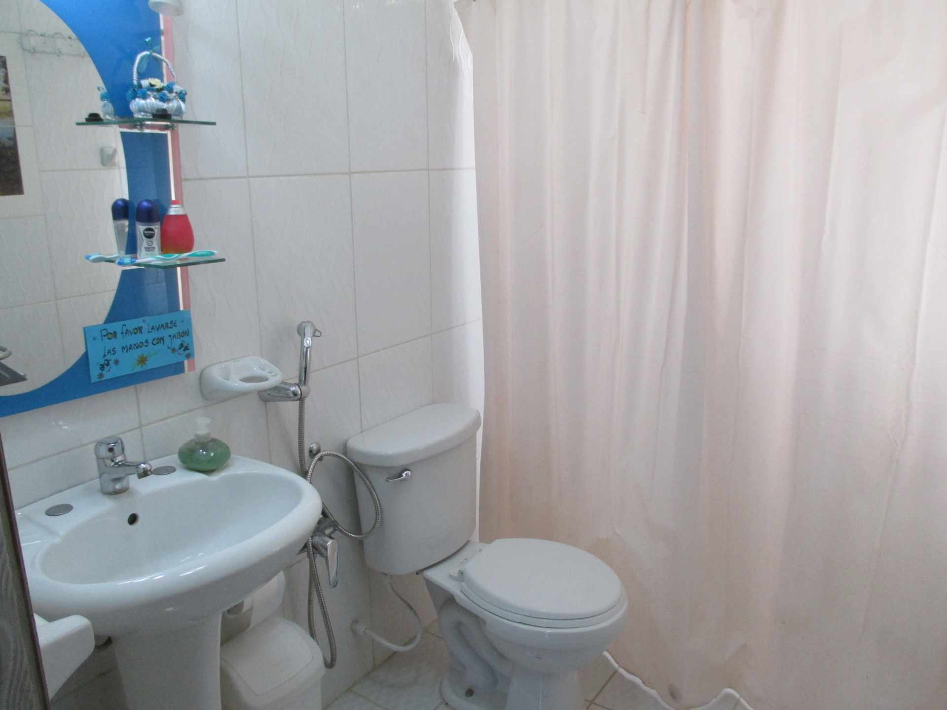 Casa en Aranjuez en Cochabamba 4 dormitorios 4 baños 3 parqueos Foto 9