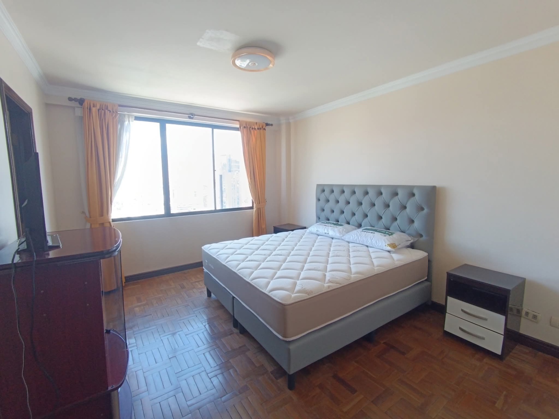 Departamento Departamento en alquiler Calacoto, en la Av. Ballivian
 Foto 5