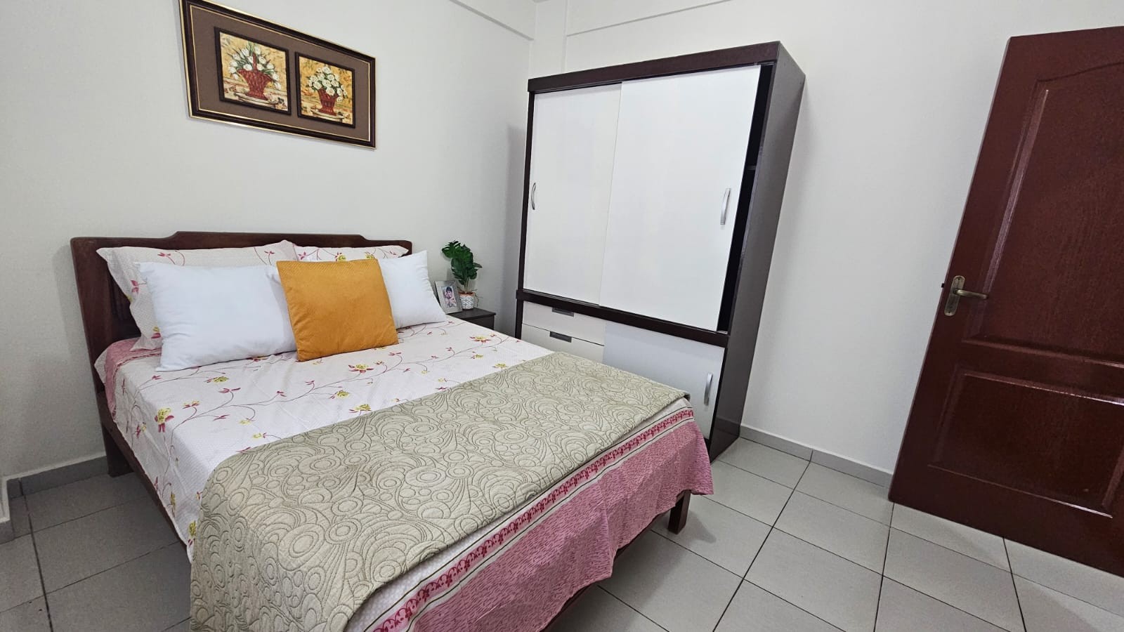 Departamento en Alquiler✨ En Equipetrol alquilo amplio depto de 1 dorm con escritorio 1 dormitorios 1 baños 1 parqueos Foto 2