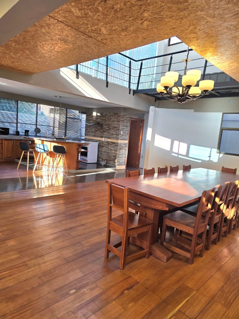 Casa en Achumani en La Paz 2 dormitorios 5 baños 2 parqueos Foto 38