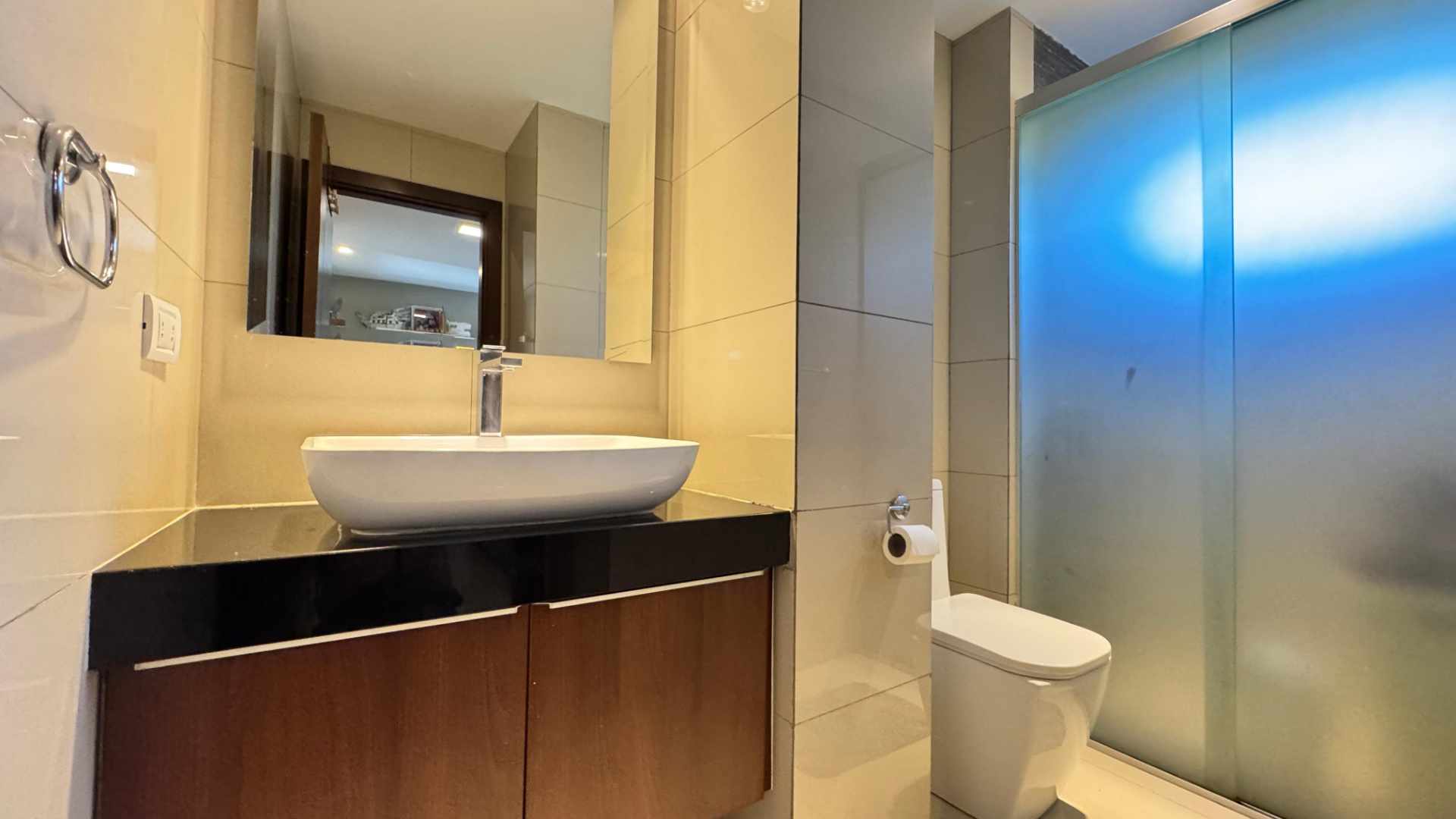 Departamento en Entre 8vo y 9no anillo Norte en Santa Cruz de la Sierra 4 dormitorios 4 baños 2 parqueos Foto 14