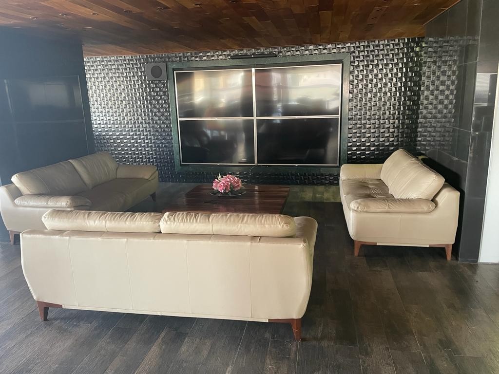 En Alquiler a $us 1,000 Foto 15