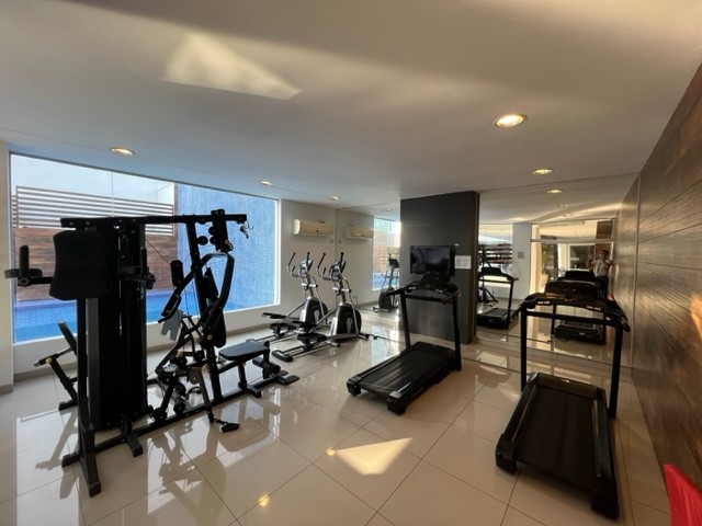 Departamento en AlquilerCondominio Onix, Equipetrol Norte, entre 3er. y 4to. Anillo, próximo a Manzana 40.  2 dormitorios 2 baños 1 parqueos Foto 17