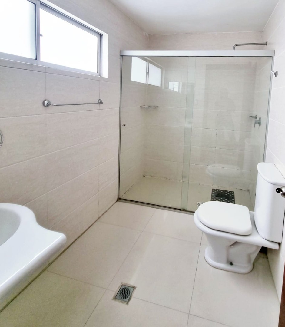 Departamento en Entre 1er y 2do anillo Sur en Santa Cruz de la Sierra 2 dormitorios 2 baños 1 parqueos Foto 11