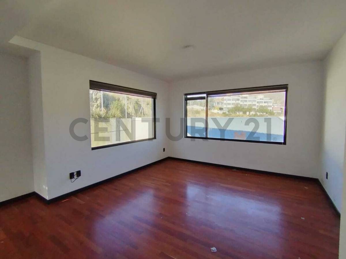 Casa en Achumani en La Paz 2 dormitorios 3 baños 1 parqueos Foto 5