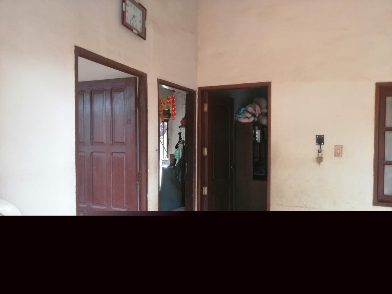 Casa en Entre 5to y 6to anillo Este en Santa Cruz de la Sierra 6 dormitorios 2 baños 4 parqueos Foto 6