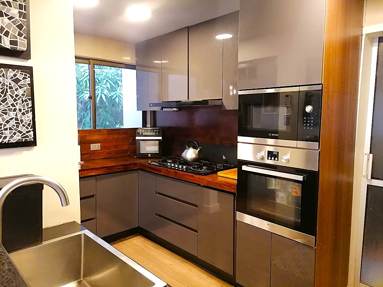 Departamento en VentaZona Av. Roca y Coronado 4° anillo 4 dormitorios 3 baños 2 parqueos Foto 9