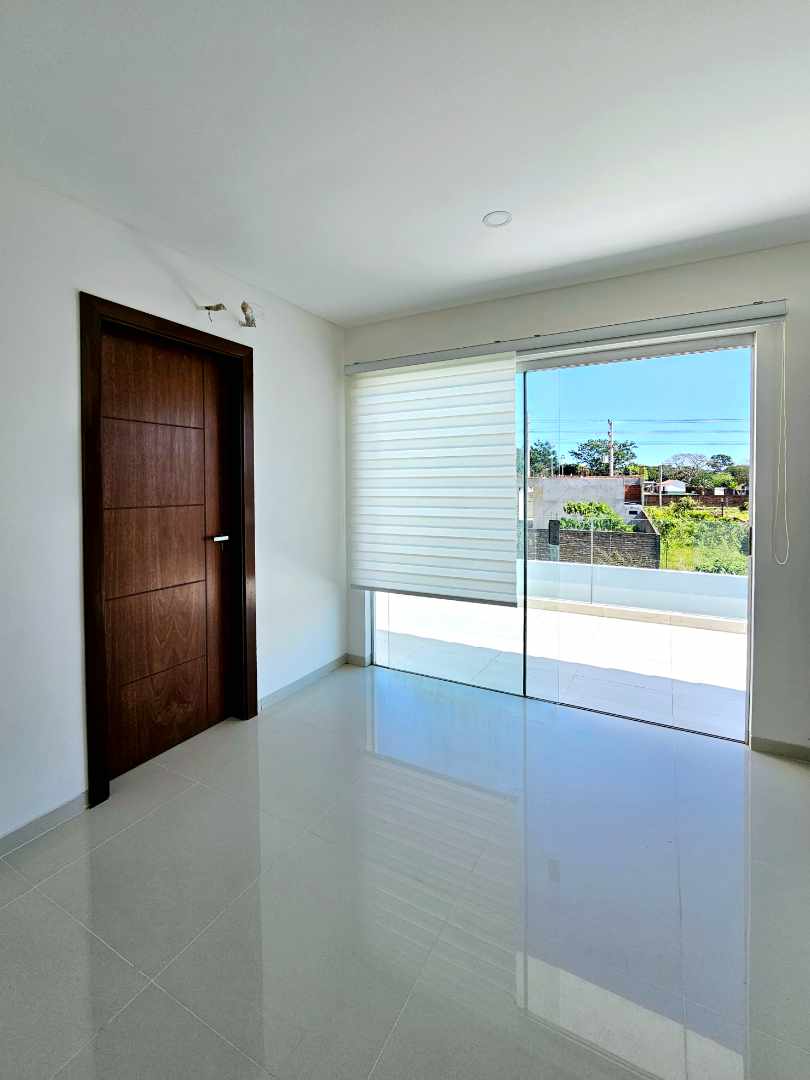 Casa en VentaUrubó 
CONDOMINIO AVENTURA 
Hermosa Casa completamente equipada! 3 dormitorios 3 baños 2 parqueos Foto 23