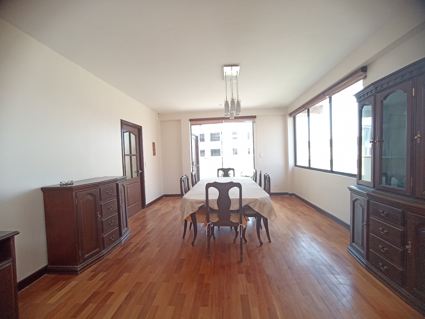 Casa en VentaACHUMANI LOMAS DE ACHUMANI  3 dormitorios 4 baños 2 parqueos Foto 24