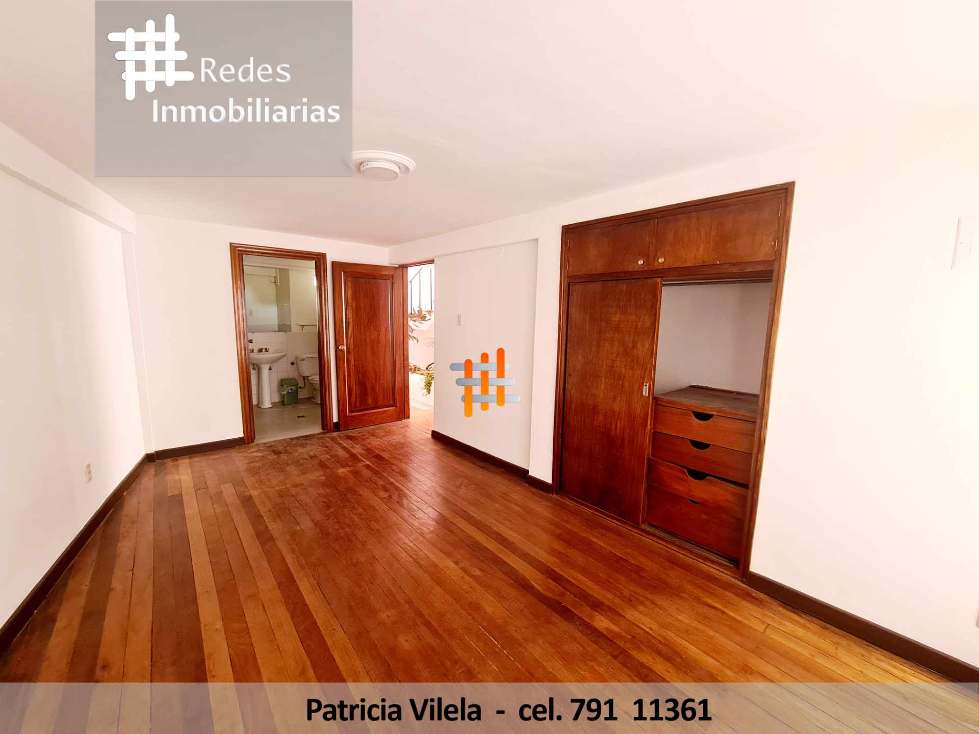Casa en VentaDOS CASA JUNTAS EN VENTA EN PLENO DE SOPOCACHI EXCELENTE UBICACIÓN  8 dormitorios 5 baños 2 parqueos Foto 7