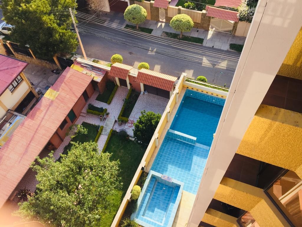 Departamento en Cala Cala en Cochabamba 2 dormitorios 3 baños 1 parqueos Foto 4