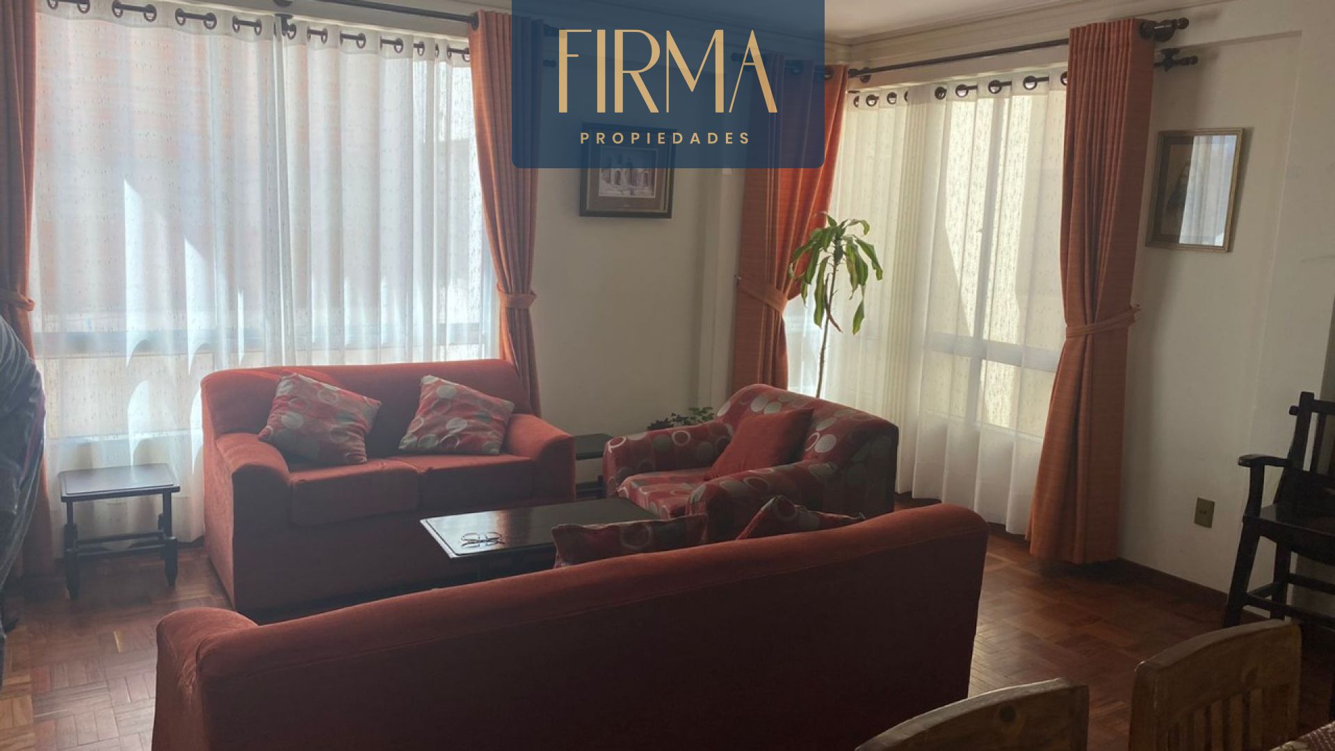 Casa en Achumani en La Paz 4 dormitorios 4 baños 2 parqueos Foto 13