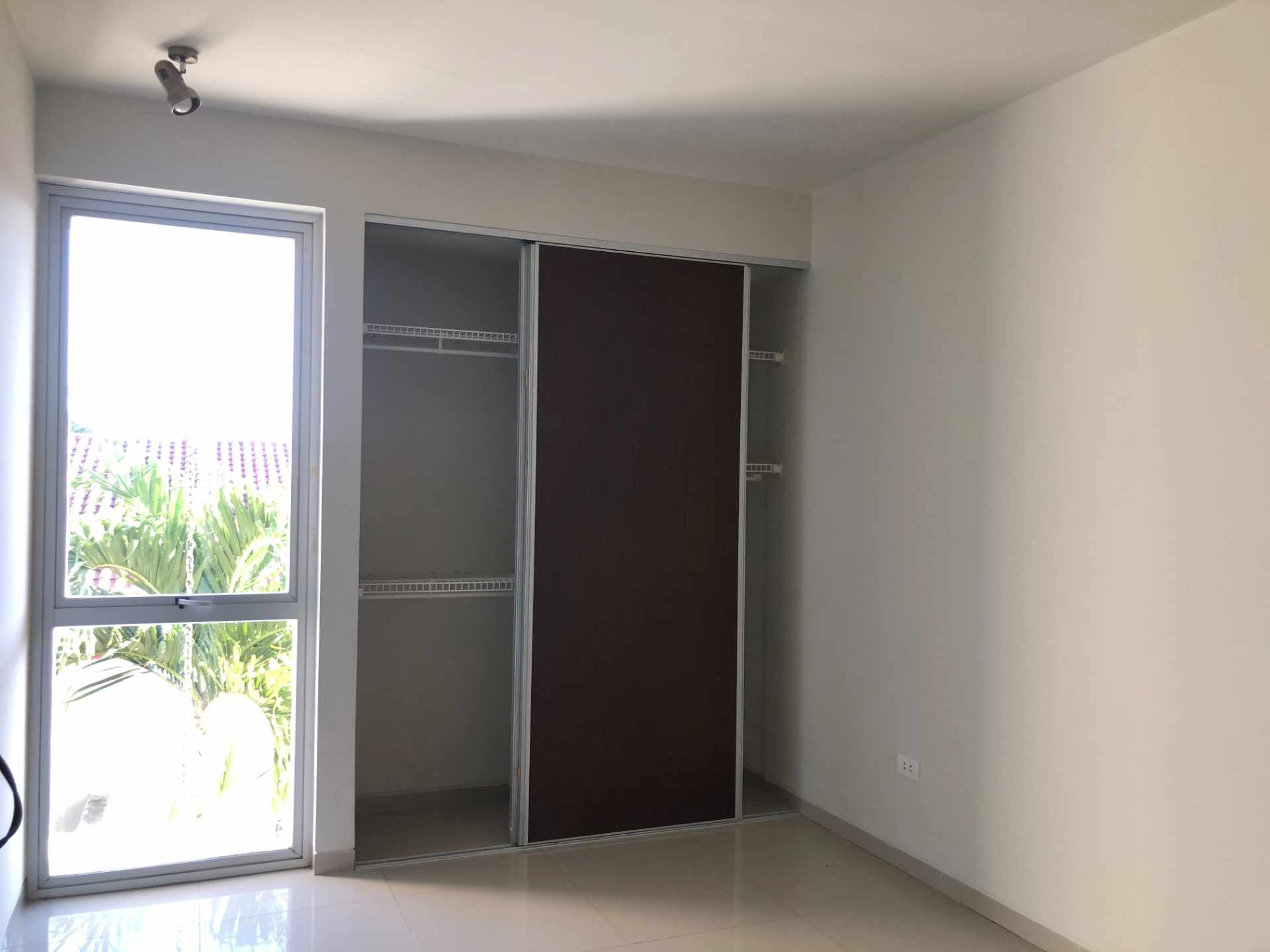 Casa en Entre 6to y 7mo anillo Norte en Santa Cruz de la Sierra 3 dormitorios 3 baños 2 parqueos Foto 19